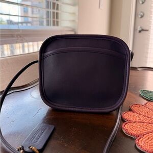 Vintage Coach Hadley Zip 9935 in Purple